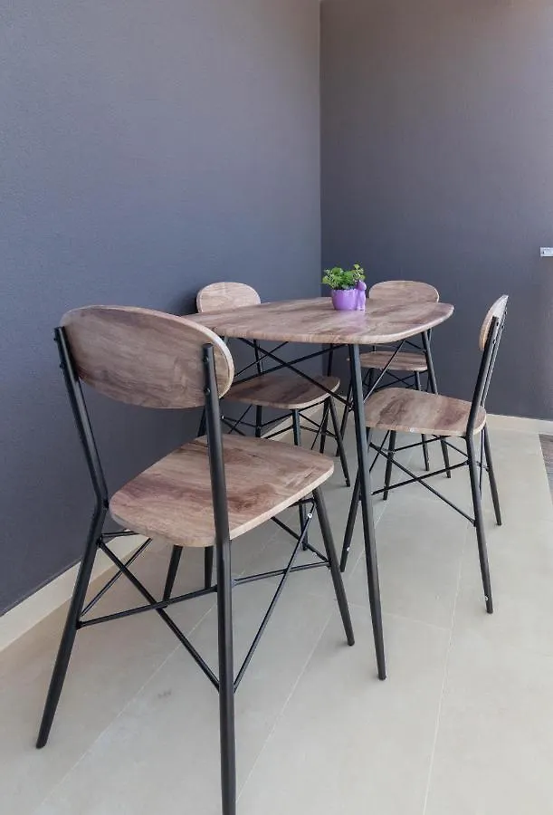 Apartment Martina Near The Beach - By Ta Leut Agency Privlaka  Croatia