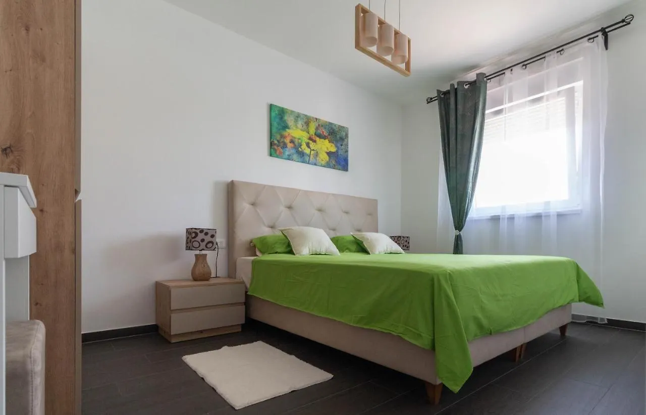 Apartment Martina Near The Beach - By Ta Leut Agency Privlaka  0*, Privlaka (Zadar)
